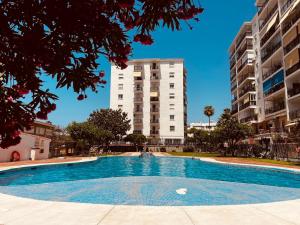 Los Boliches, pax6, wifi and pool