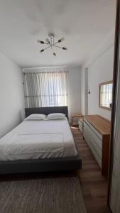 Skyline Retreat Fresku