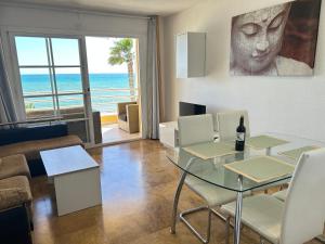APARTAMENTO FRENTE AL MAR,PRIMERA LINEA DE PLAYA