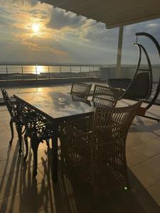 Summerland-Mamaia Beautiful Penthouse
