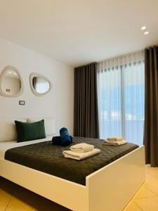 Villa White