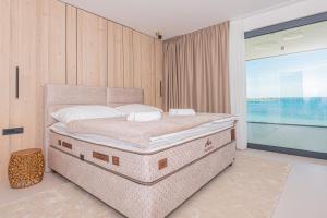 Luxury Seafront Villa Aurea - with private Pool, Game Room & Stunning Sea Views