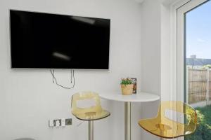 Elegant 3Bed Family Home in Chadwell Heath Pass the Keys