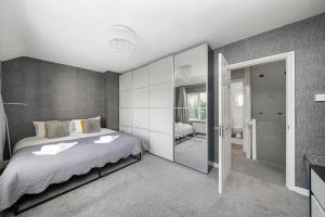 Elegant 3Bed Family Home in Chadwell Heath Pass the Keys