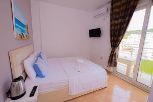 Sun Shine Hotel