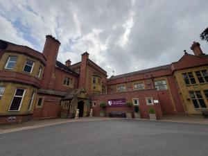 The Mount Country Manor Hotel & Golf Wolverhampton