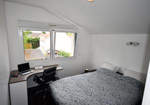 Appartements Spot 2 Be - 2 Chambres Clim - Balcon Parking RER C : photos des chambres