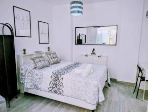 El Faro Centro de Málaga con Parking 445 Max