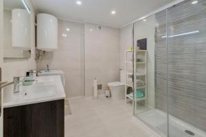 Costa 27 Beach Apartment - By Y Concept