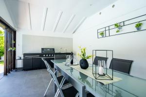 Villa Bella, villa with heated Pool