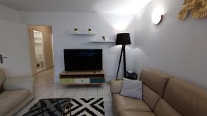 Appartements 3 bedrooms and salon, La Defense, 5 min walk Metro : photos des chambres