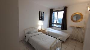 Appartements 3 bedrooms and salon, La Defense, 5 min walk Metro : photos des chambres