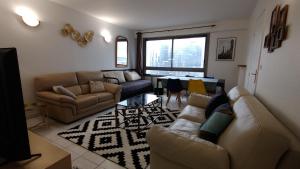 Appartements 3 bedrooms and salon, La Defense, 5 min walk Metro : photos des chambres