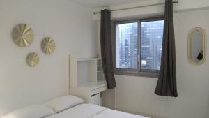 Appartements 3 bedrooms and salon, La Defense, 5 min walk Metro : photos des chambres