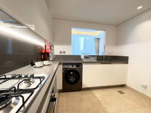 Modern & Stylish 2BR Apartment