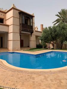 Amazing 5 bedrooms riad in agadir MR52060