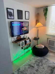 SM Bicutan Azure Flat