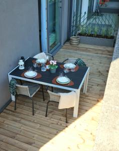 Stylish seaside apartment