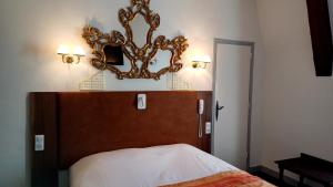 Hotels Hotel Montsegur : Chambre Double avec 1 Lit Queen-Size
