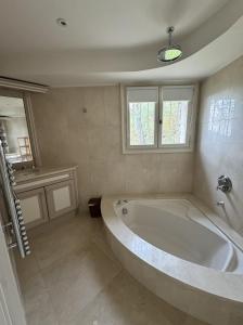 Villas Villa Ezea - vue mer et charme : photos des chambres