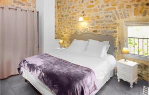 Maisons de vacances Awesome Home In Grospierres With Sauna : photos des chambres