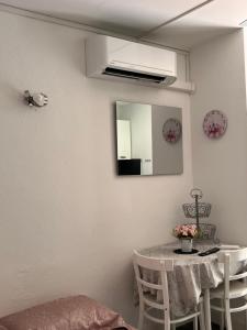 Maisons de vacances Residence LO MONACO Haut de villa, Appartements et Studios : Maison 1 Chambre