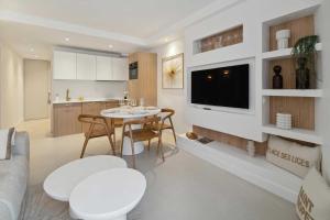 Chic 2BR 4P Apartment Saint-Tropez Lices