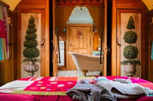 Magnifique Roulotte Bohème 1930