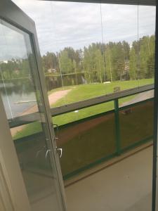 Yksiö upealla järvinäkymällä Termessä