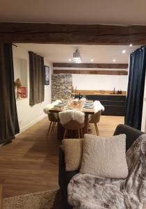 Chalet Serine et Barbarine au cœur des 3 Vallées pour 10
