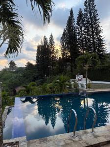 Infinity pines tagaytay