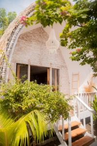 Les Vagues - Hotel Villa & Beach Club - Gili Air