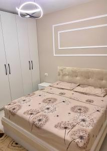 Saranda Apartment