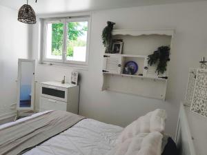 Sejours chez l'habitant Chambre proche Paris, 15min aeroports Bourget Roissy et Villepinte Parc des expositions : photos des chambres