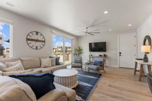 Five-Bedroom House room in Tahitian Pearl townhouse