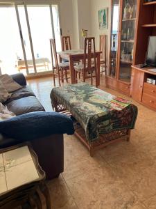 Beach apartment-VillaJoyosa, north Alicante