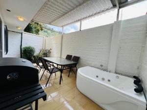 Mansion del Bosque with Jacuzzi 6 Bedroom 5 Bath