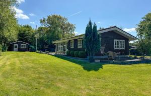 2 Bedroom Cozy Home In Farsø