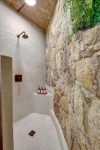 Casa Grotto