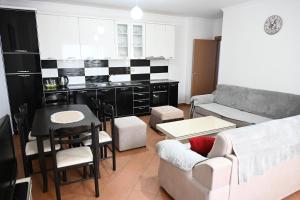 Beach Apartments - Shengjin