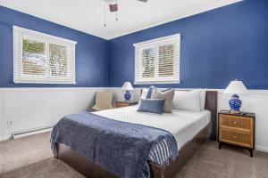 Golden Crest Getaway