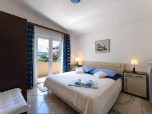 Two Bedroom Apartment with Terrace