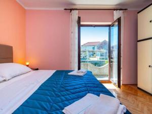 Two Bedroom Apartment with Terrace