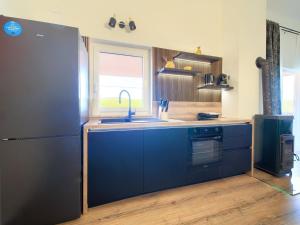 Two Bedroom Apartment with Terrace and Sea View