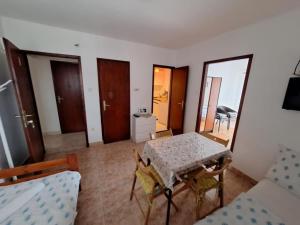 Apartments Villa esto - One Bedroom Apartment with Terrace 1