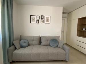 One Bedroom Apartment with Balcony and City View