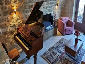 Apartment Fortuno - One Bedroom Apartment with Terrace and Sea View