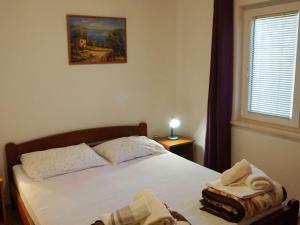 Beach House uljana - Two Bedroom Apartment with Terrace 2