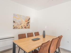 Holiday Home Iva - Three Bedroom Holiday Home