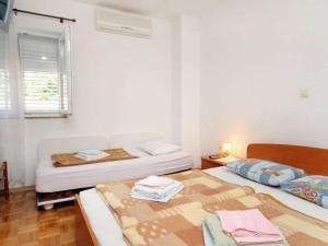 Apartments Bionda Senj - One Bedroom Apartment with Terrace